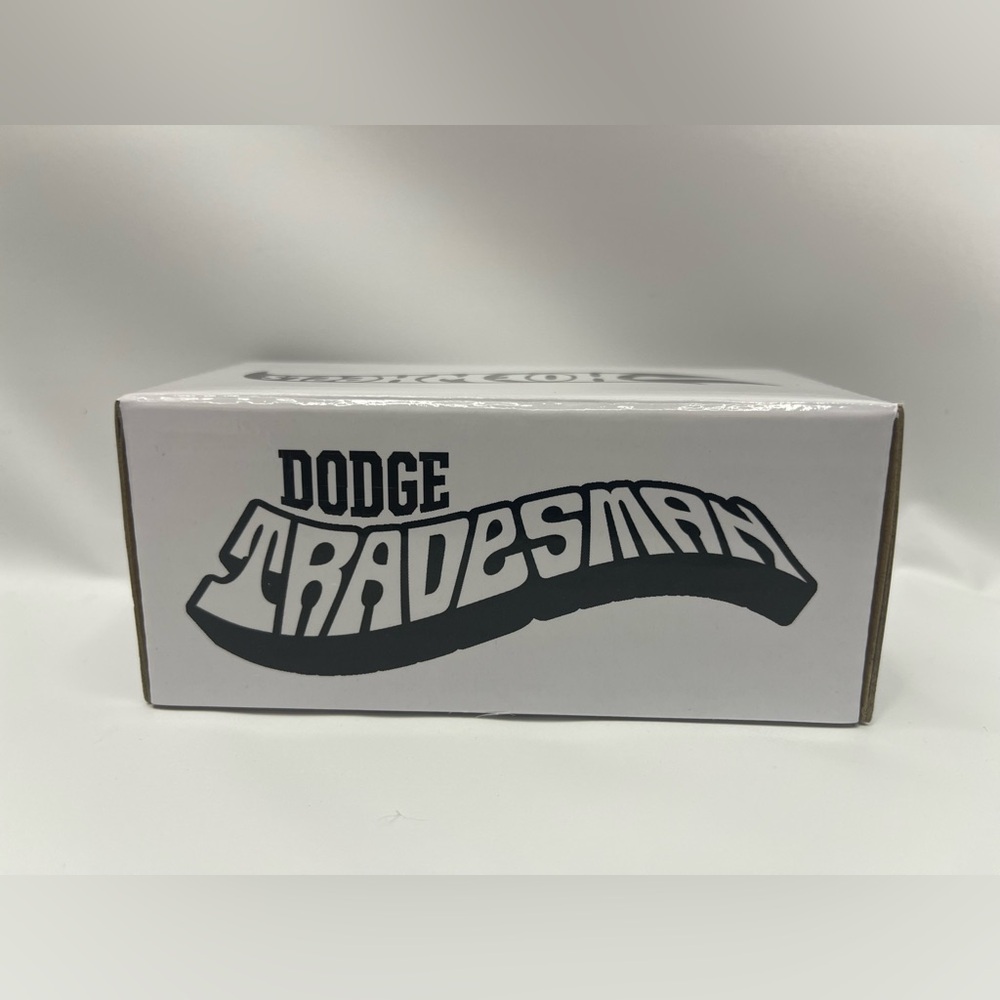 HW Red Line Club Dodge Tradesman Numbered /30,000 Sealed Purple